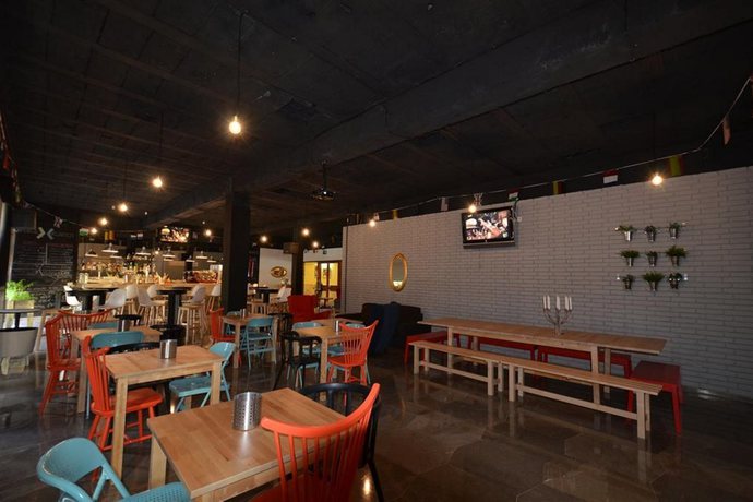 Imagen del bar/restaurante del Apartamentos Ura Jardín Del Atlántico. Foto 5