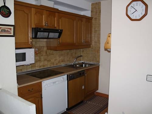 Imagen general del Apartamentos Urb Los Valles Jaca. Foto 5