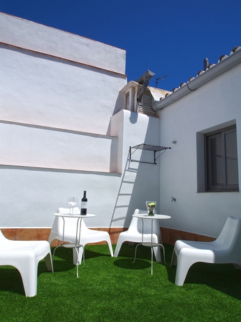 Imagen de los exteriores del Apartamentos Urban Málaga. Foto 14