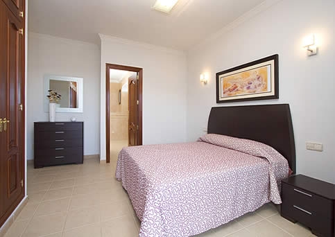 Imagen general del Apartamentos VILLAS PARQUE DEL REY. Foto 2