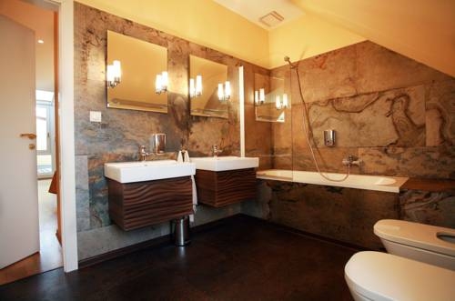 Imagen general del Apartamentos VIP City Center. Foto 22