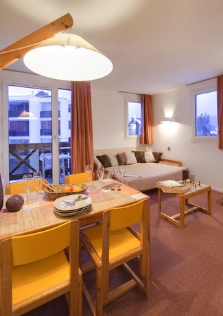 Imagen de los interiores del Apartamentos Vacanc&eacute;ole - R&eacute;sidence La Croix Margot. Foto 6