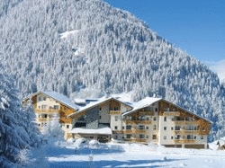 Imagen de los exteriores del Apartamentos Vacancéole - Résidence La Turra. Foto 7