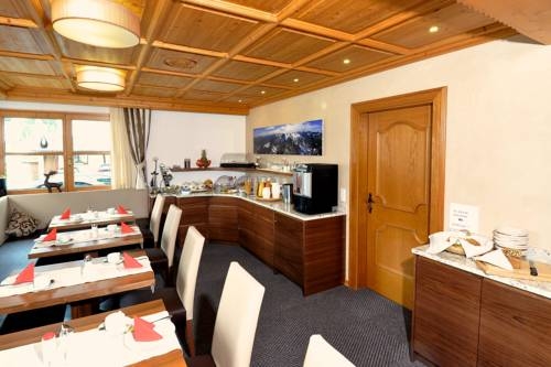 Imagen general del Apartamentos Valbella. Foto 4