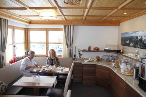 Imagen general del Apartamentos Valbella. Foto 8