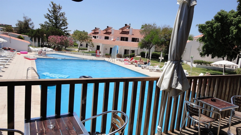 Imagen de la piscina del Apartamentos Vale De Carros By Umbral. Foto 10