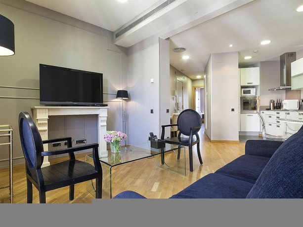 Imagen de los interiores del Apartamentos Vale Suites. Foto 10