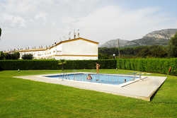 Imagen de la piscina del Apartamentos Vall Petita. Foto 22