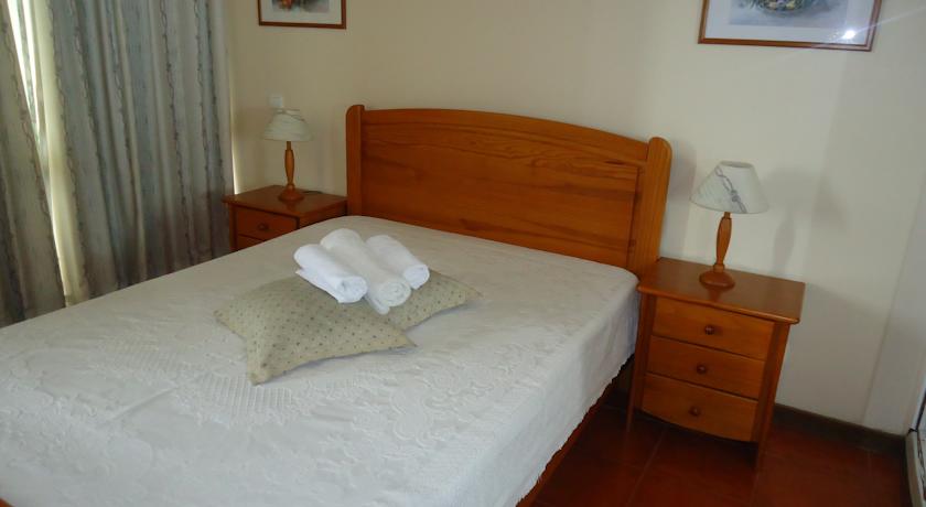 Imagen de la habitación del Apartamentos Varandas Da Rocha. Foto 3