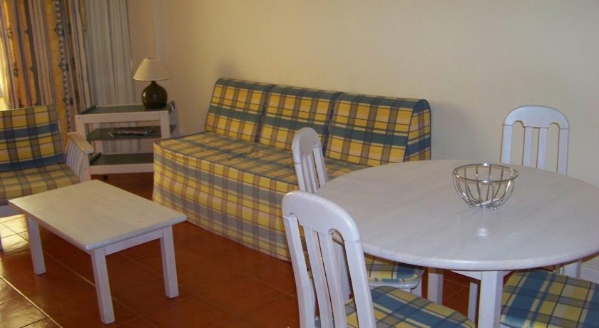 Imagen de la habitación del Apartamentos Varandas Da Rocha. Foto 4