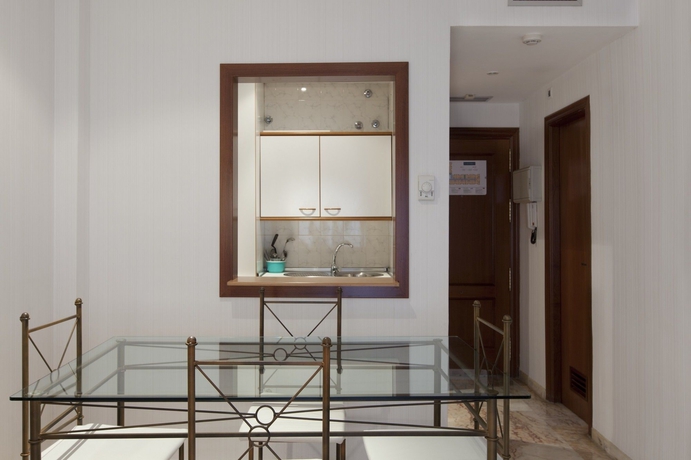 Imagen de la habitación del Apartamentos Vértice Bib Rambla. Foto 3