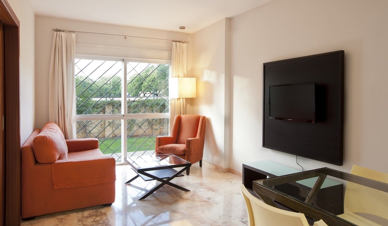 Imagen de los interiores del Apartamentos Vértice Bib Rambla. Foto 14