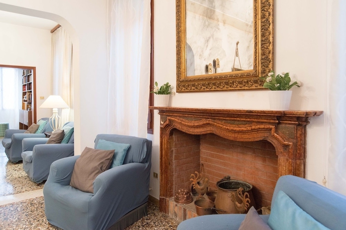 Imagen de los interiores del Apartamentos Veniceiloveyou. Foto 18