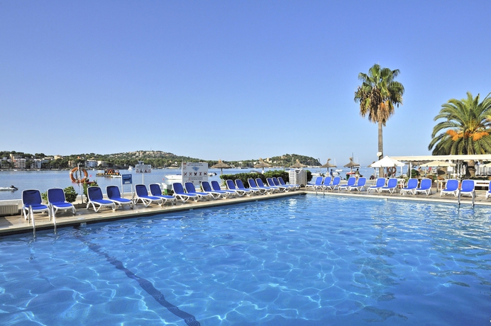 Imagen de la piscina del Apartamentos Verdemar Globales. Foto 16