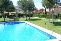 Imagen de la piscina del Apartamentos Verdi, Miami Playa. Foto 6