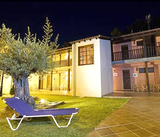 Imagen de los exteriores del Apartamentos Via Nova. Foto 16