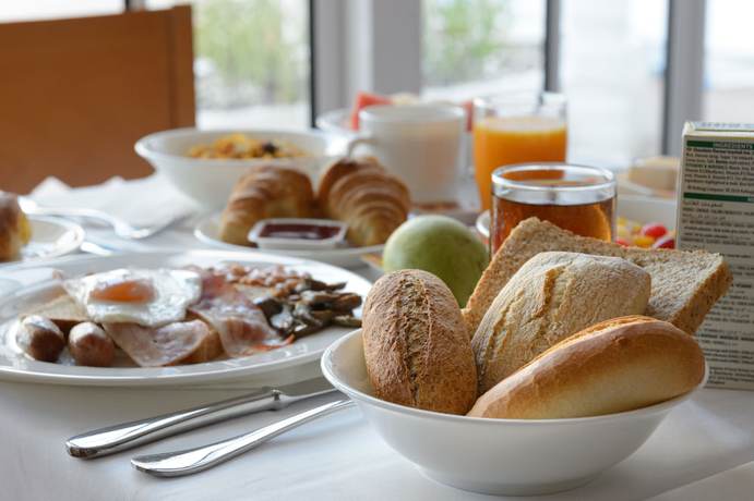 Imagen del bar/restaurante del Apartamentos Vibra Tropical Garden. Foto 3