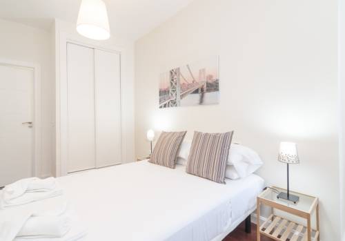 Imagen de la habitación del Apartamentos Victoria, M&aacute;laga. Foto 5