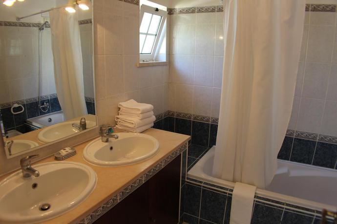 Imagen de la habitación del Apartamentos Vila Do Castelo. Foto 3