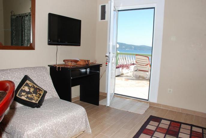 Imagen de los interiores del Apartamentos Villa Boka Bay. Foto 8