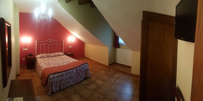 Imagen de la habitación del Apartamentos Villa De Cabrales, Cabrales. Foto 8