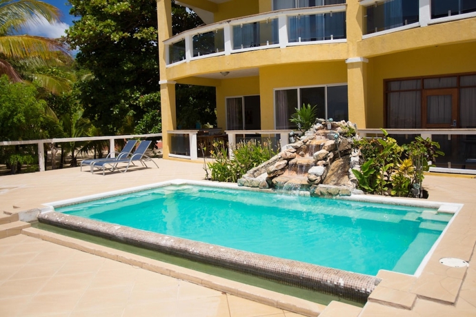 Imagen de la piscina del Apartamentos Villa Del Playa 2. Foto 18