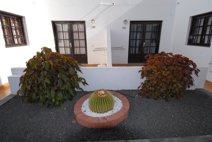 Imagen de los exteriores del Apartamentos Villa Florida, Costa Caleta. Foto 7