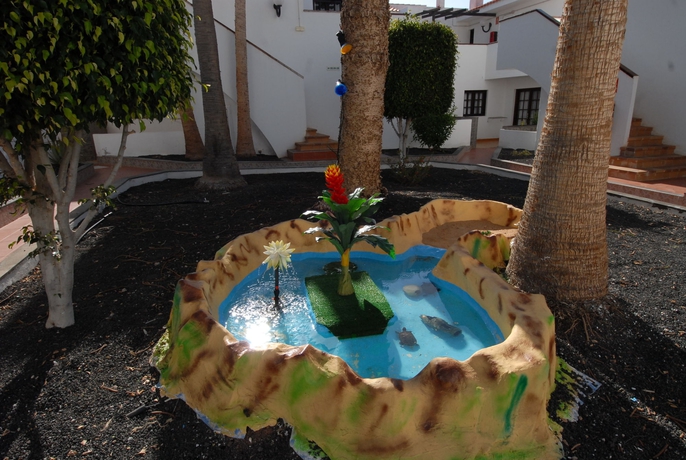 Imagen de los exteriores del Apartamentos Villa Florida, Costa Caleta. Foto 10