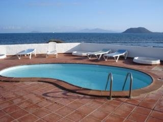 Imagen de la piscina del Apartamentos Villa Los Remos. Foto 4