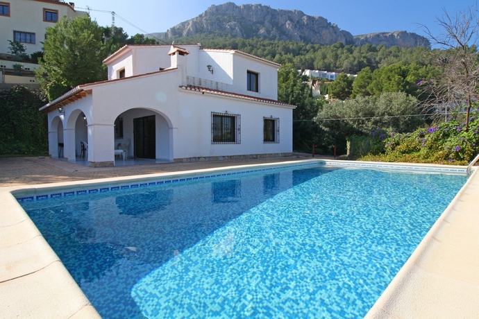 Imagen de la piscina del Apartamentos Villa Mariclara. Foto 19