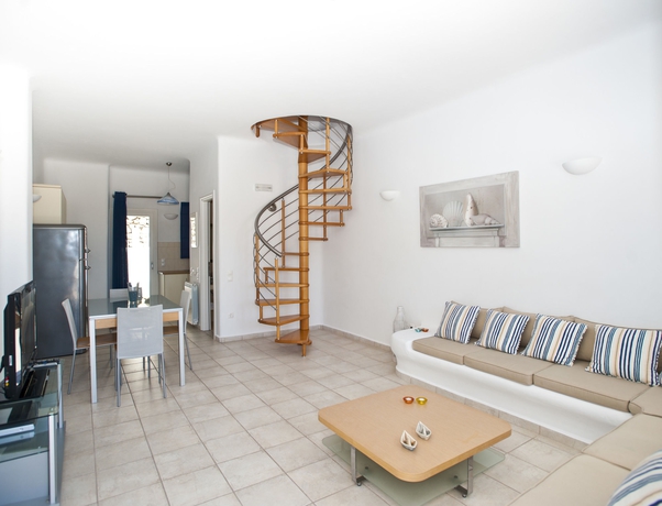 Imagen de los interiores del Apartamentos Villa Nireas. Foto 14