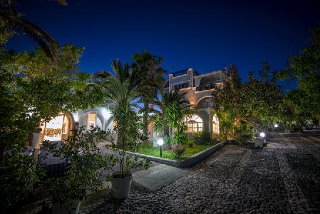 Imagen de la piscina del Apartamentos Villa Olympia. Foto 9