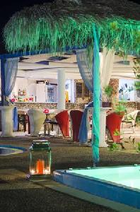 Imagen de la piscina del Apartamentos Villa Olympia. Foto 10