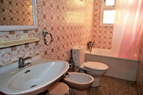 Imagen de la habitación del Apartamentos Villa Service - Aransol. Foto 18