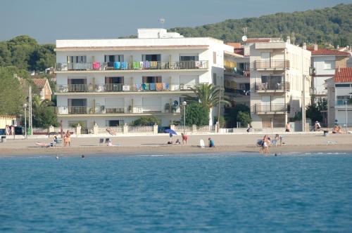 Imagen general del Apartamentos Villa Service - Aransol. Foto 1