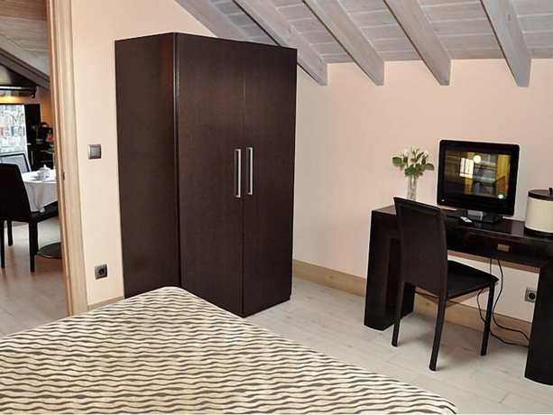 Imagen de la habitación del Apartamentos Villafresnedo. Foto 13