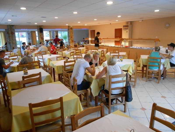 Imagen general del Apartamentos Village Inn Studios and Apartments. Foto 5