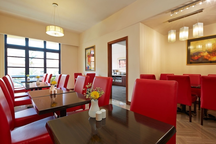 Imagen del bar/restaurante del Apartamentos Village Residence Robertson Quay. Foto 3