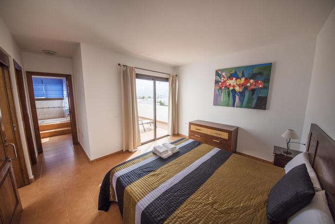 Imagen general del Apartamentos Villas Blancas. Foto 4