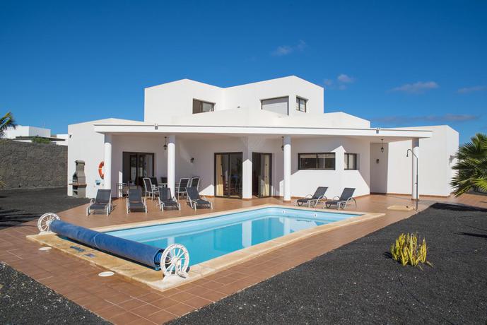 Imagen general del Apartamentos Villas Blancas. Foto 15