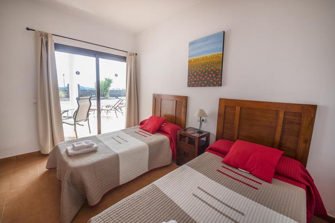 Imagen general del Apartamentos Villas Blancas. Foto 6