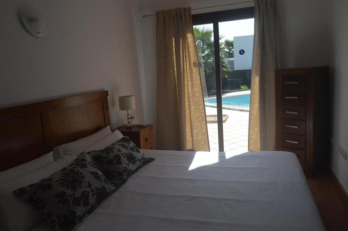 Imagen general del Apartamentos Villas Blancas. Foto 7