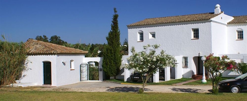 Imagen de los exteriores del Apartamentos Villas Flamenco Beach. Foto 10