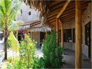 Imagen de los exteriores del Apartamentos Villas Hermosa Heights. Foto 2