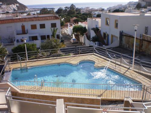Imagen de la piscina del Apartamentos Villas Montemar. Foto 15