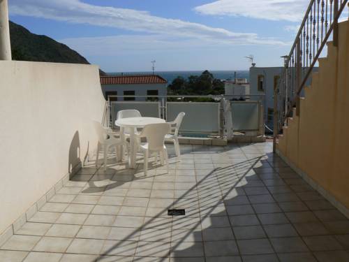 Imagen de los exteriores del Apartamentos Villas Montemar. Foto 13