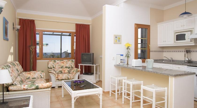 Imagen de los interiores del Apartamentos Villas Oceano Azul And Atlantico Sur. Foto 4