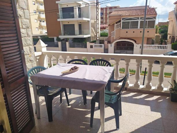 Imagen de los exteriores del Apartamentos Villas Piles Gandía 3000. Foto 7