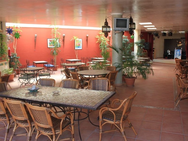 Imagen general del Apartamentos Villas del Sol, Santa Eulalia des Riu. Foto 1