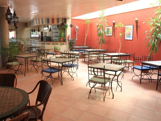 Imagen general del Apartamentos Villas del Sol, Santa Eulalia des Riu. Foto 4